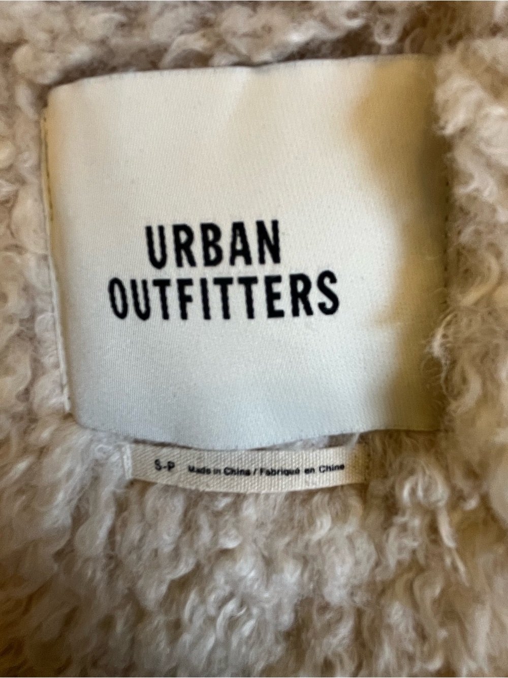 Urban Outfitters Cream Faux Shearling Cropped Sherpa Jacket - Picture 4 of 4